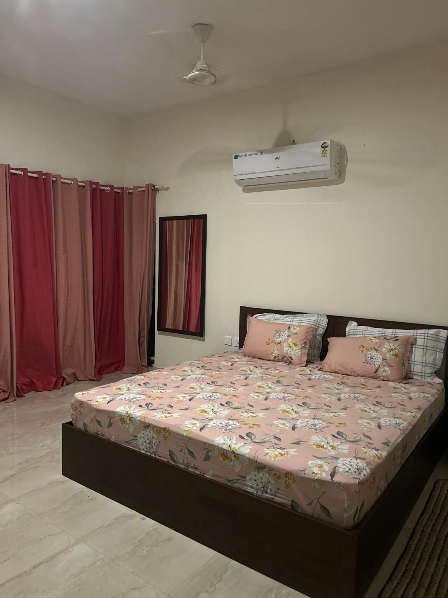 Blissful Home Near Coimbatore Airport ภายนอก รูปภาพ